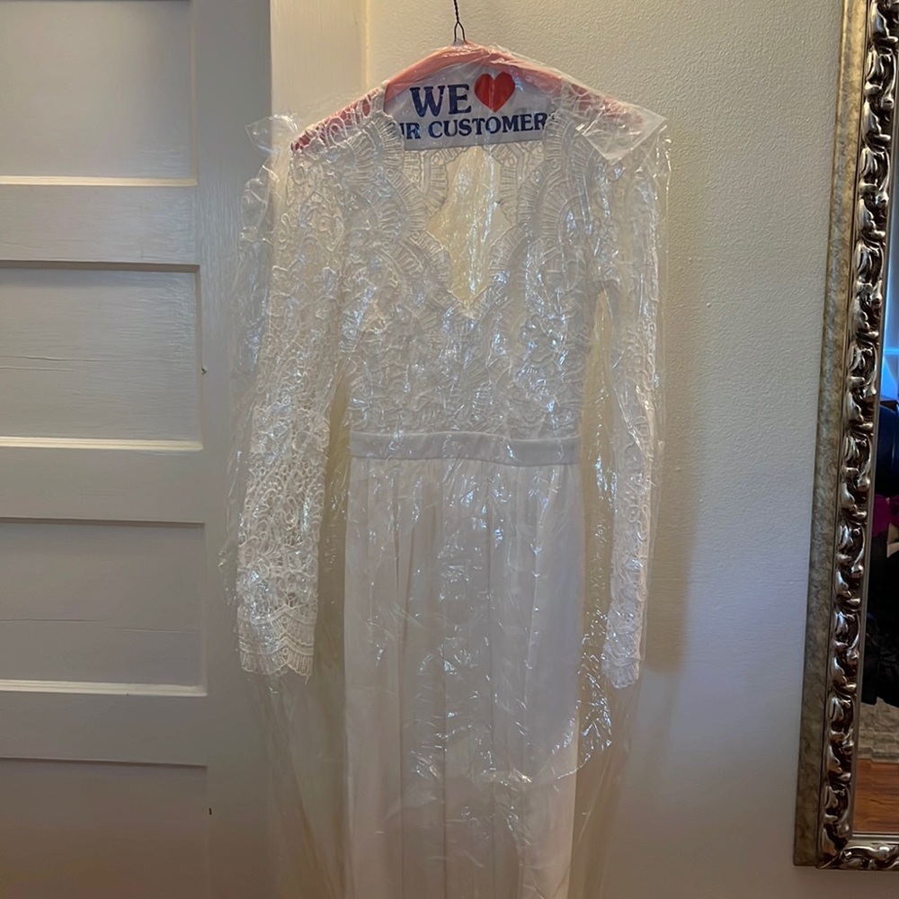 Lulus wedding dres sz small